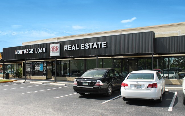 Plus de détails pour 4301 W Sunrise Blvd, Plantation, FL - Commerce de détail à louer