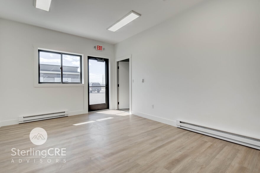 121 Donjo Ave, Belgrade, MT for lease - Interior Photo - Image 2 of 25