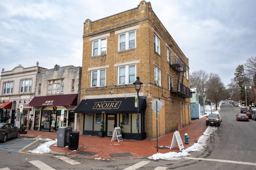 171 Maplewood Ave, Maplewood, NJ for sale - Primary Photo - Image 1 of 30