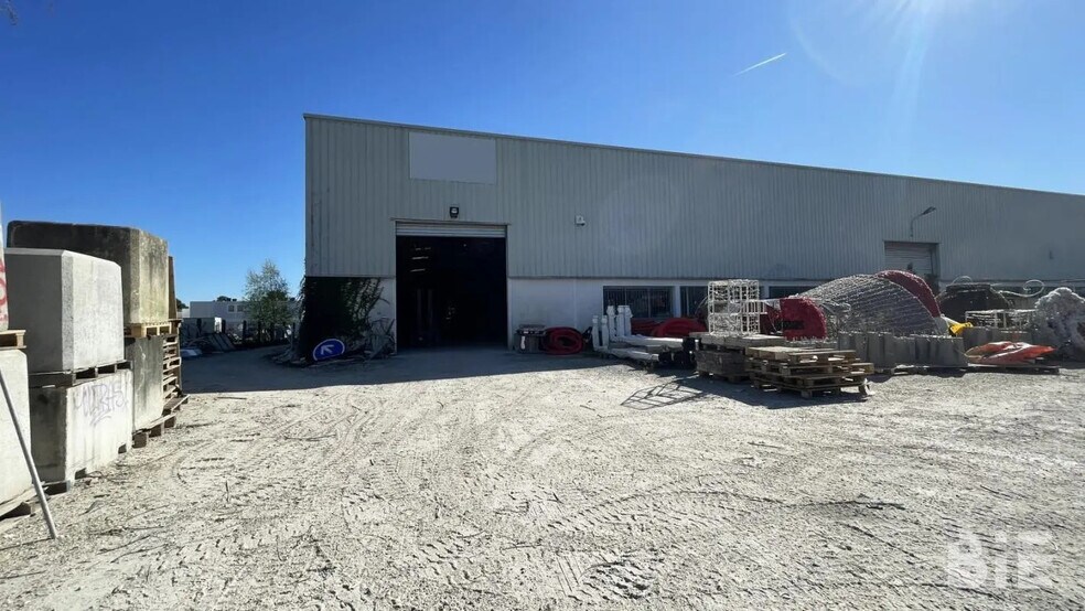 Flex dans Pessac à louer - Photo du bâtiment - Image 1 de 5