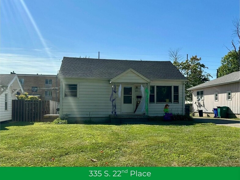 335 S 22nd Pl, Decatur, IL for sale - Primary Photo - Image 1 of 1