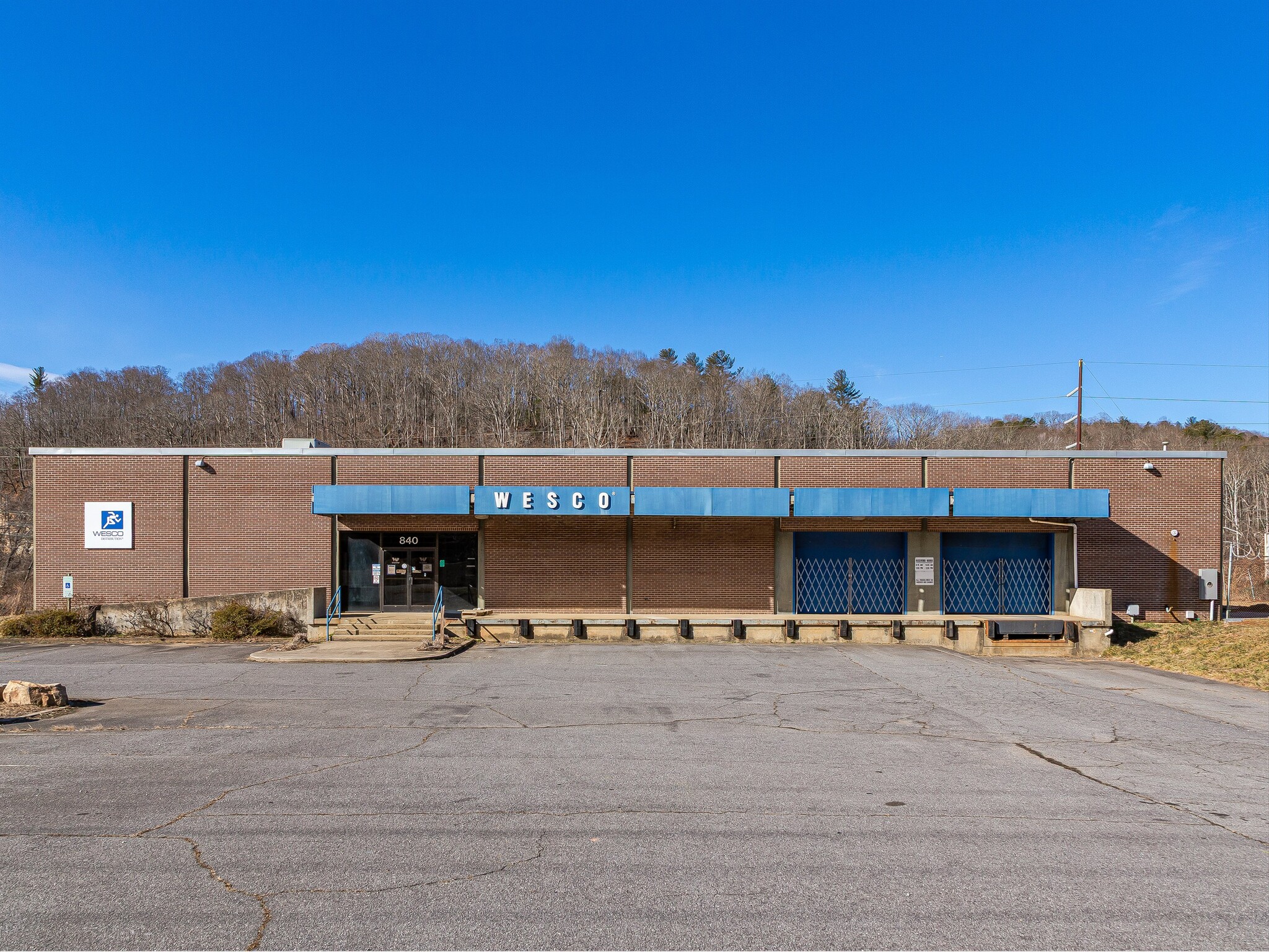 840 Riverside Dr, Asheville, NC for lease Primary Photo- Image 1 of 28