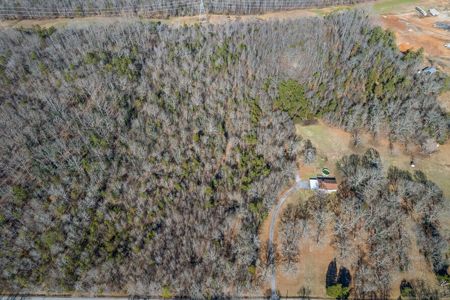 201 Woodside, Simpsonville, SC à vendre - Photo du bâtiment - Image 2 de 7