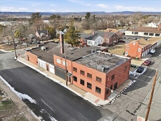 Plus de détails pour 800 Main St, Red Hill, PA - Local d'activités à louer