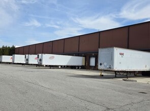 5535 Rafe Ct, Flowery Branch, GA for lease Building Photo- Image 1 of 3