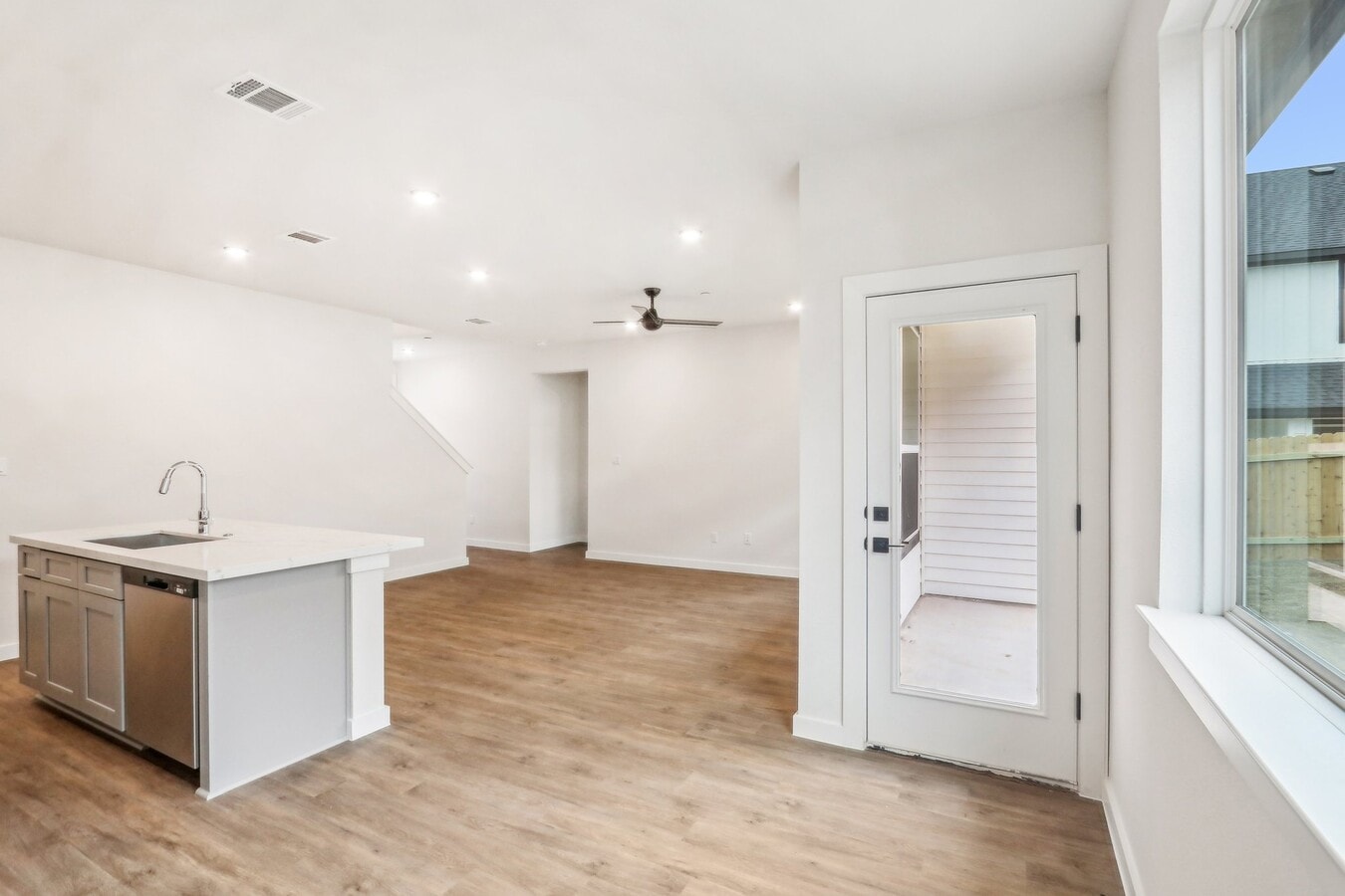 2600 Gattis School Rd, Round Rock, TX 78664 - Unit 301-304 - - Interior Photo - Image 2 of 31
