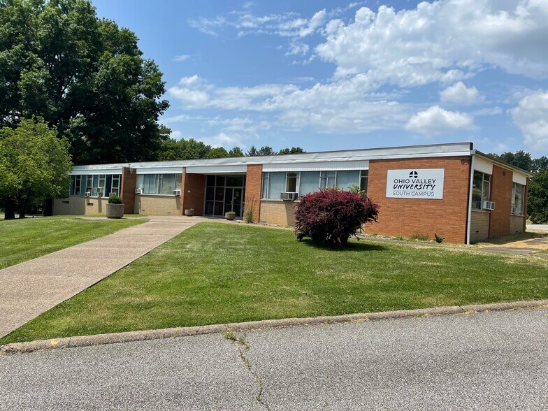209 Parkway Pl, Parkersburg, WV à vendre - Photo du bâtiment - Image 2 de 2