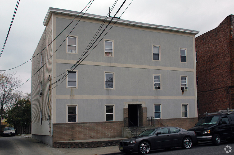 354-358 E 24 St, Paterson, NJ à vendre - Photo du bâtiment - Image 2 de 13