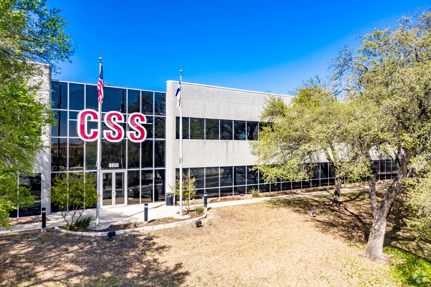 6655 First Park Ten Blvd, San Antonio, TX à louer - Photo du bâtiment - Image 1 de 4