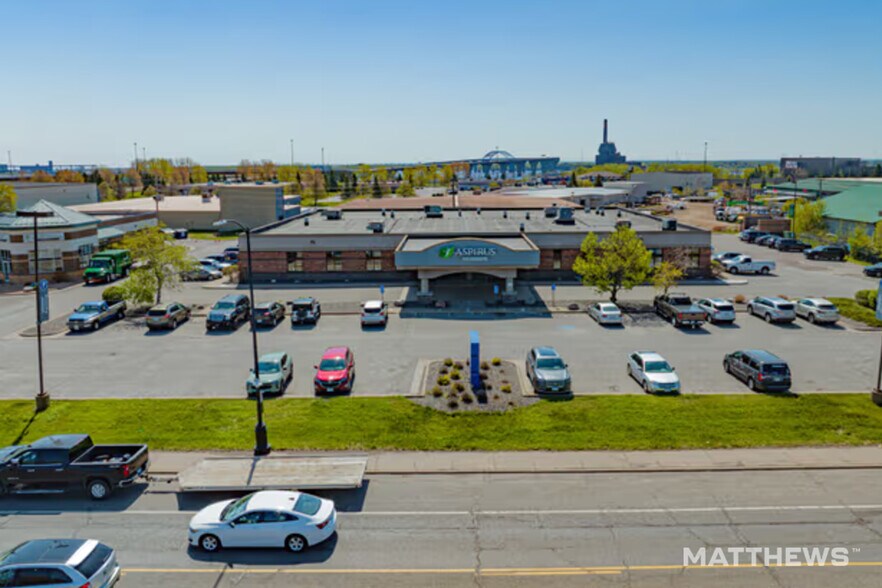 109 N 28th St E, Superior, WI à vendre - Photo du bâtiment - Image 2 de 3
