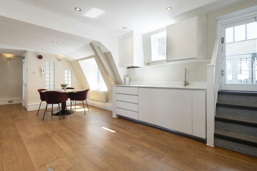 46 Beak St, London for lease - Interior Photo - Image 1 of 13