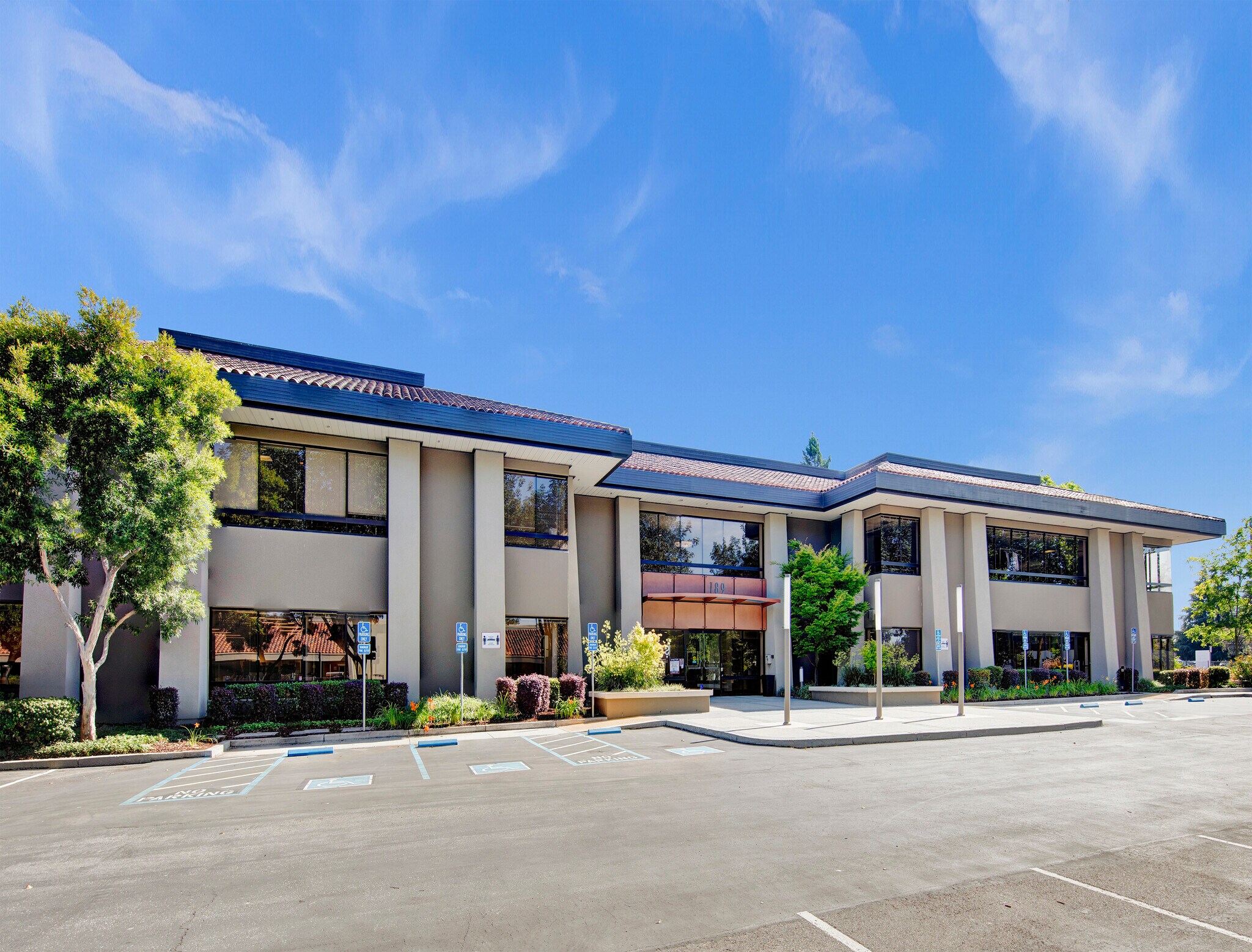 189 N Bernardo Ave, Mountain View, CA for lease Primary Photo- Image 1 of 10