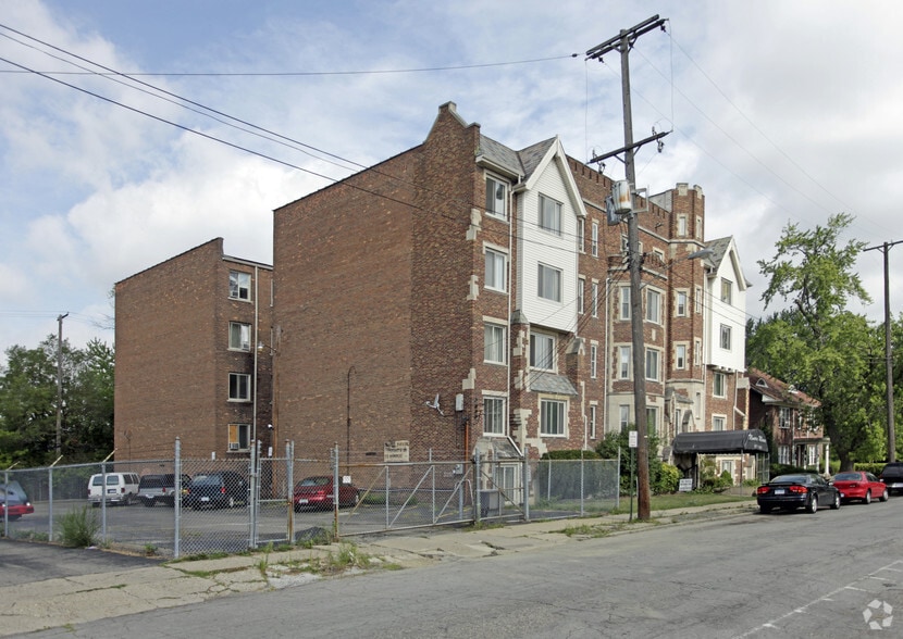 59 Monroe St, Pontiac, MI à vendre - Photo du bâtiment - Image 2 de 3