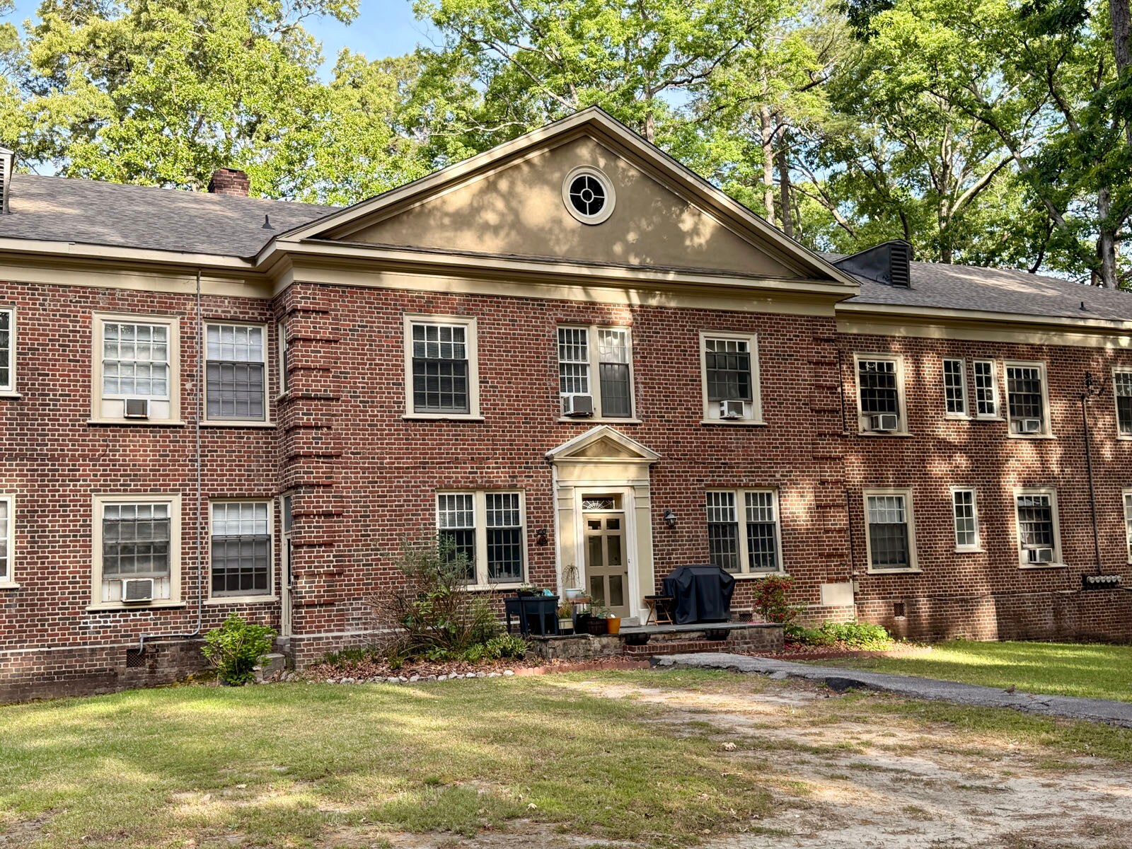 915 Raleigh Road Pky W, Wilson, NC à vendre Photo principale- Image 1 de 30
