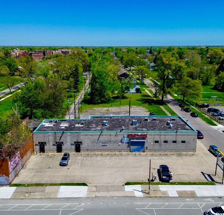 16600 Hamilton Ave, Highland Park, MI à vendre Photo du bâtiment- Image 1 de 5