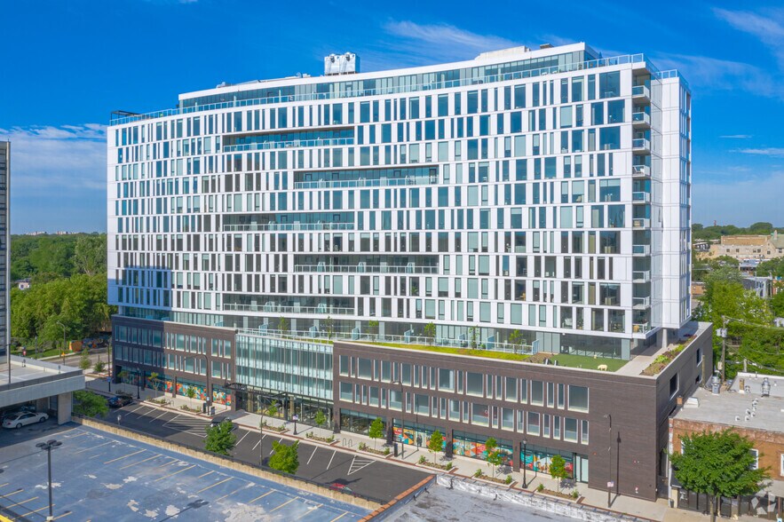 1500 Sherman Ave, Evanston, IL for lease - Primary Photo - Image 2 of 49