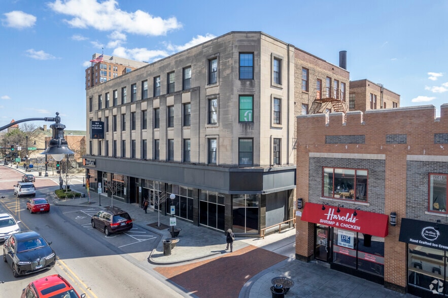 1011 Lake St, Oak Park, IL for lease - Building Photo - Image 2 of 4