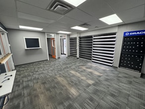 4003-4015 97th St NW, Edmonton, AB for lease Interior Photo- Image 2 of 7