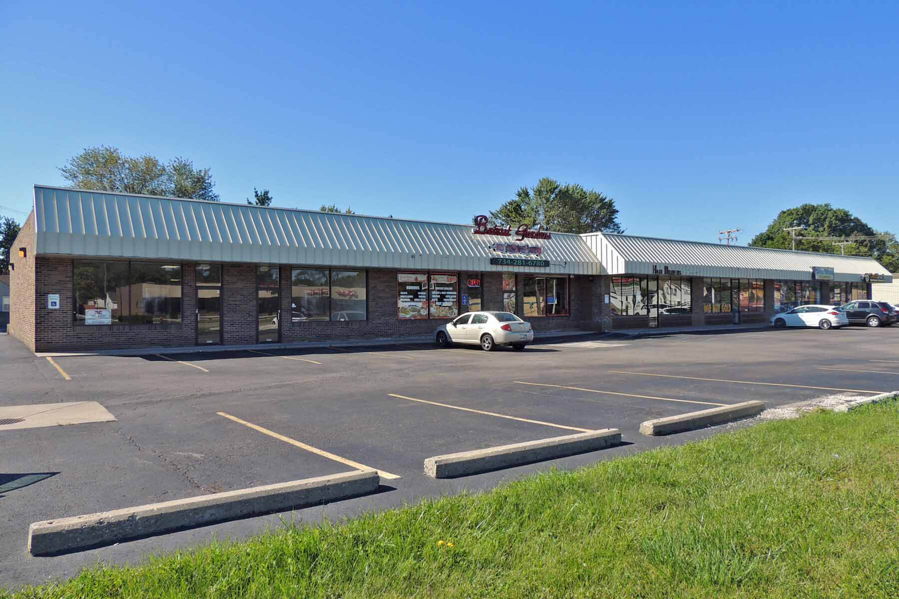 19025-19095 Eureka Rd, Southgate, MI for sale Building Photo- Image 1 of 1