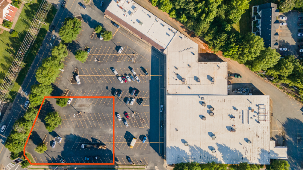 2800 W Sugar Creek Rd, Charlotte, NC à vendre - Photo du bâtiment - Image 3 de 4