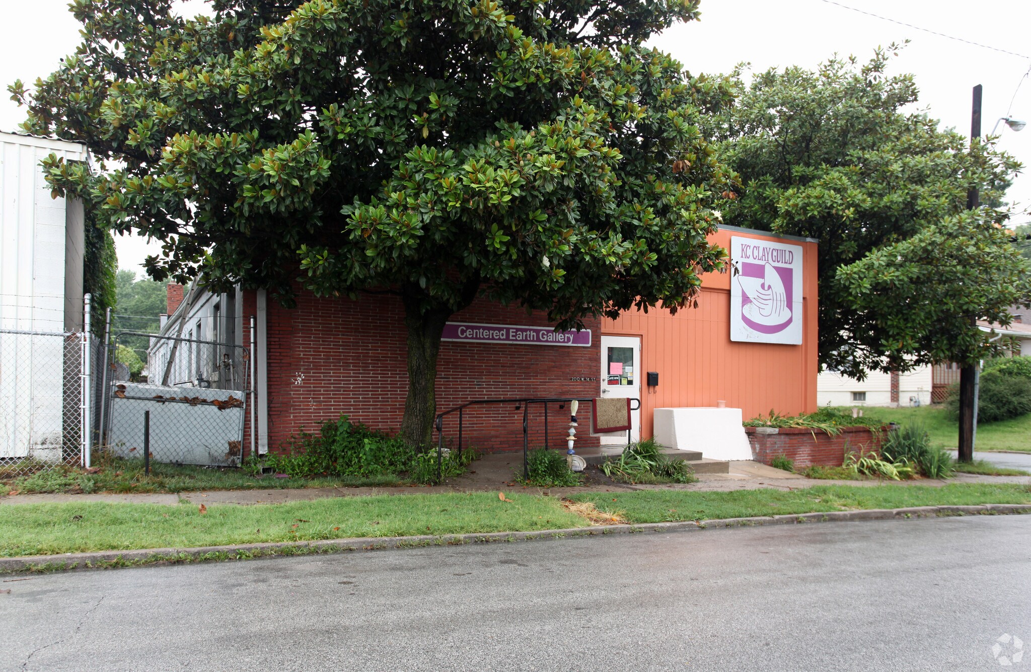 200 W 74th St, Kansas City, MO for sale Primary Photo- Image 1 of 3