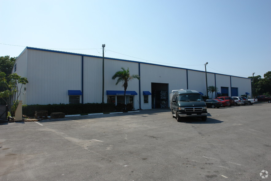 7555 124th Ave N, Largo, FL for lease - Primary Photo - Image 1 of 24