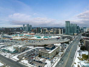 5 Fairview Mall Dr, Toronto, ON - AÉRIEN  Vue de la carte