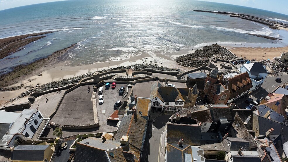 Church St, Lyme Regis à vendre - Photo du bâtiment - Image 3 de 13