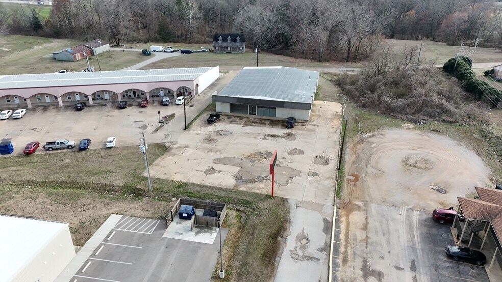 2050 US Highway 64, Whiteville, TN à vendre - Photo du bâtiment - Image 2 de 35