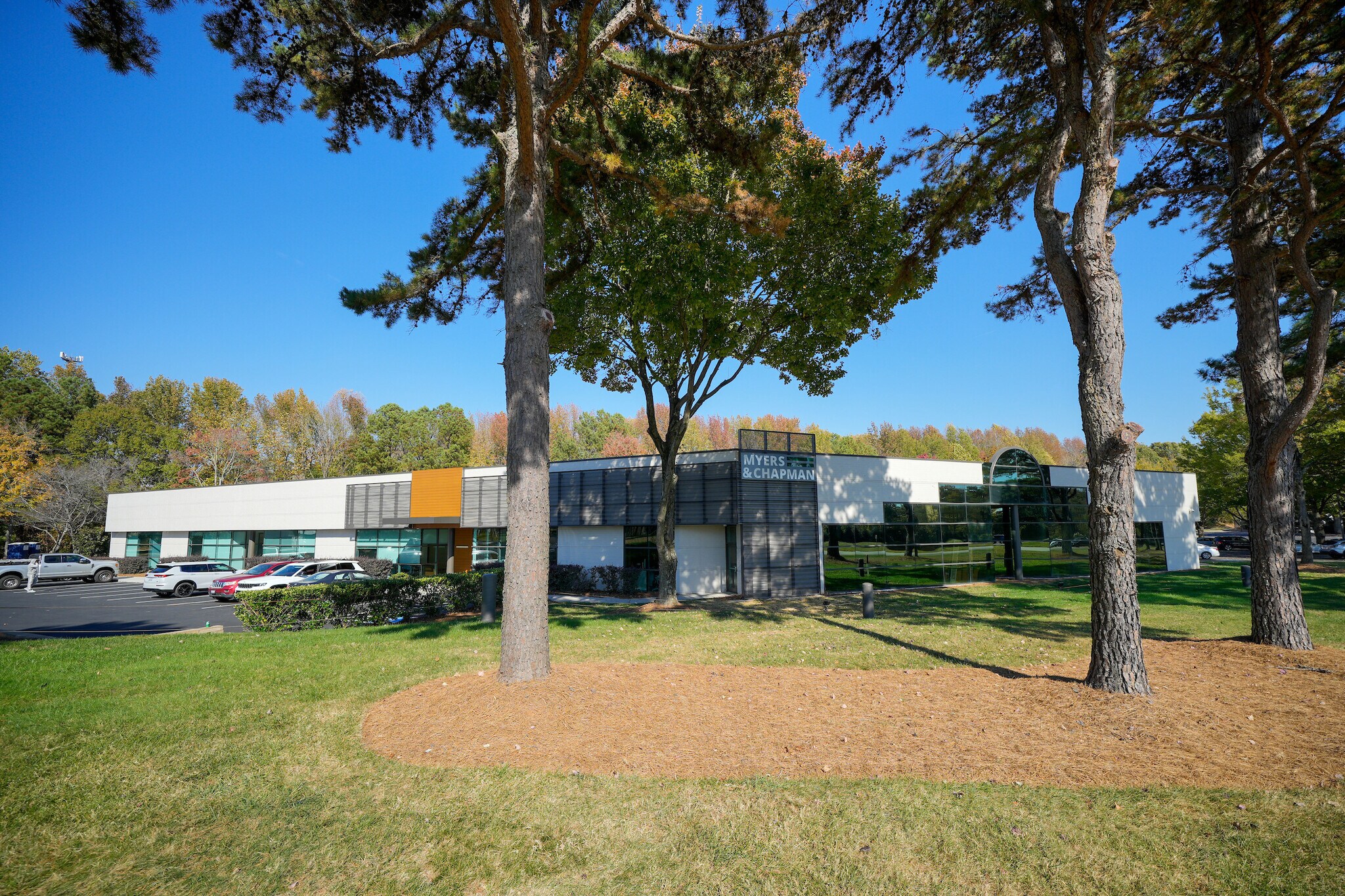 1201-1221 Wood Ridge Center Dr, Charlotte, NC for lease Primary Photo- Image 1 of 15