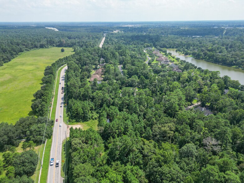 37119 FM 149 Rd, Pinehurst, TX à vendre - Photo du bâtiment - Image 3 de 9