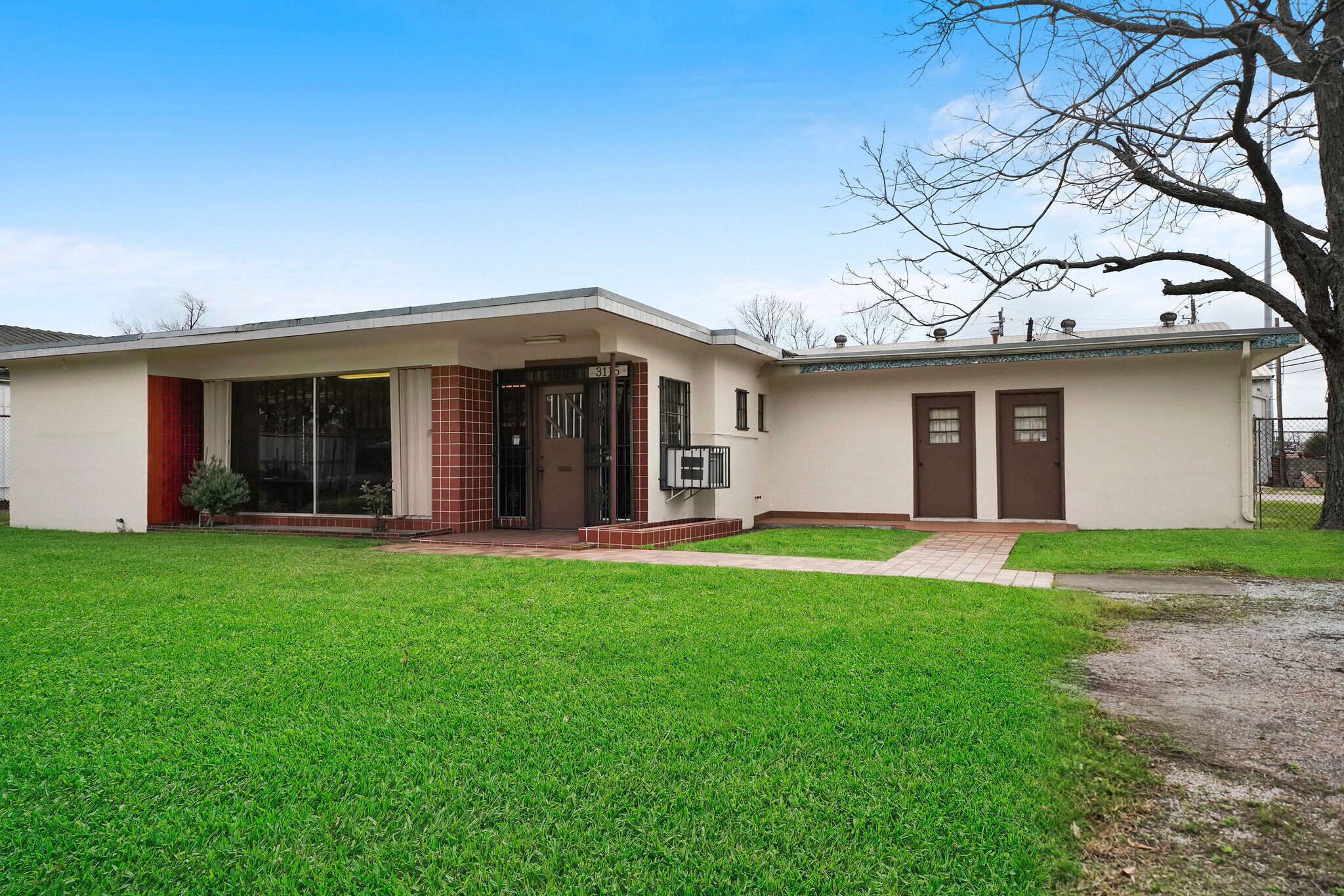 3115 Golfcrest Blvd, Houston, TX à louer Photo principale- Image 1 de 26
