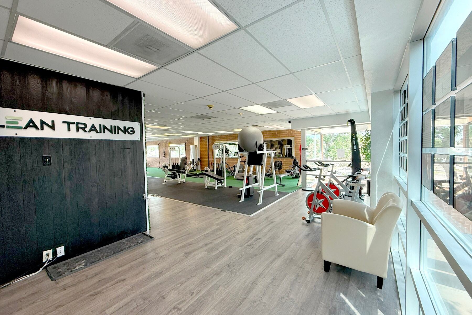 441 Wadsworth Blvd, Lakewood, CO for lease Building Photo- Image 1 of 6