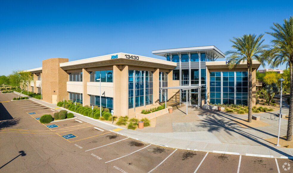 13430 N Black Canyon Hwy, Phoenix, AZ for lease - Building Photo - Image 1 of 5