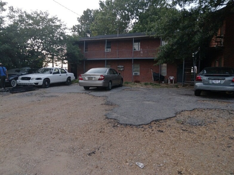 665 E Pontotoc Ave, Memphis, TN à vendre - Photo du bâtiment - Image 2 de 6