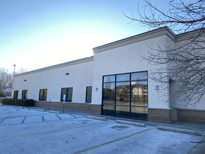 1410 S Kansas Expy, Springfield, MO for sale - Building Photo - Image 1 of 1