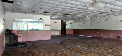 308-386 Towne Center Dr, Abingdon, VA for lease Interior Photo- Image 2 of 4