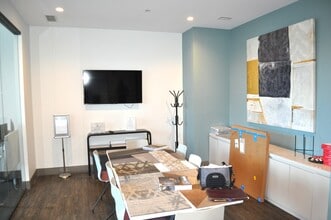 1040 W Huron St, Chicago, IL for lease Interior Photo- Image 1 of 5