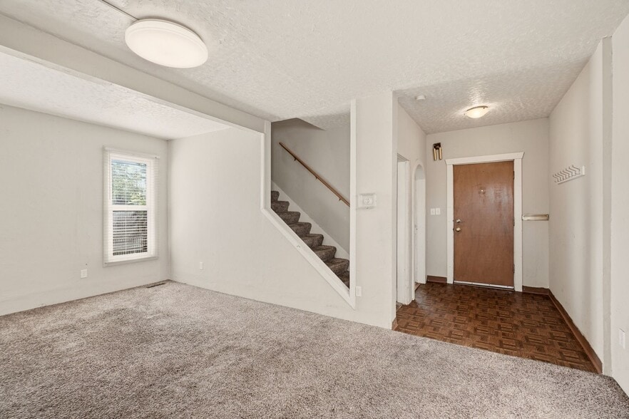 Gonzaga District Investment Opportunity portfolio of 1 properties for sale on LoopNet.ca - Building Photo - Image 3 of 21