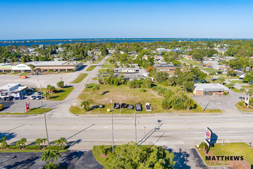 158 S Indiana Ave, Englewood, FL for sale - Building Photo - Image 2 of 3