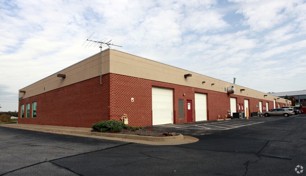 6957-6997 Gateway Ct, Manassas, VA à vendre - Photo du bâtiment - Image 2 de 2