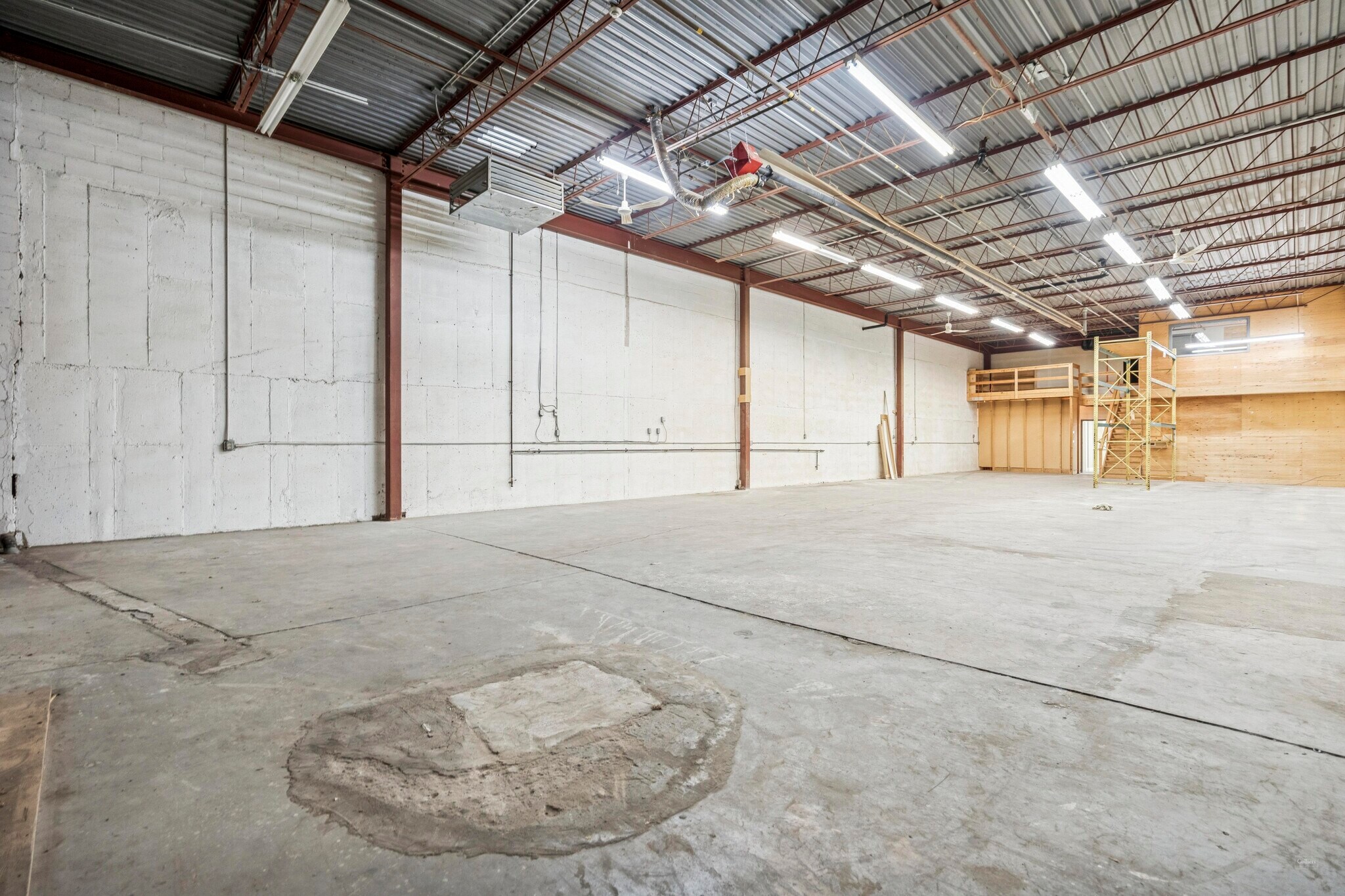 1200 S Service Rd W, Oakville, ON for lease Interior Photo- Image 1 of 4