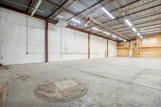 1200 S Service Rd W, Oakville, ON for lease Interior Photo- Image 1 of 4