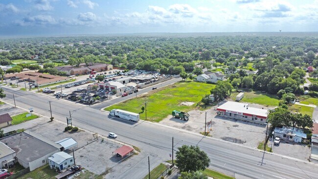 Plus de détails pour S 2162 S WW White Rd, San Antonio, TX - Commerce de détail à vendre