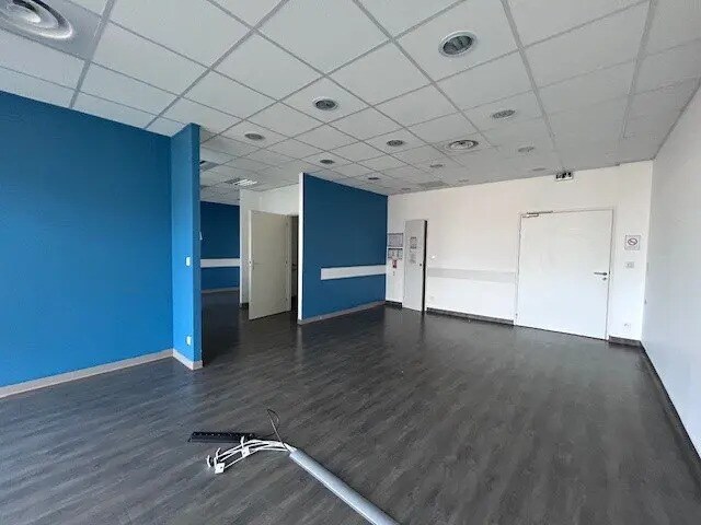 Retail in Chalon-sur-Saône for sale - Interior Photo - Image 1 of 5