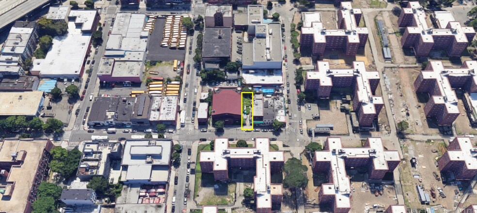 777 Hicks St, Brooklyn, NY à vendre - Photo du bâtiment - Image 2 de 2