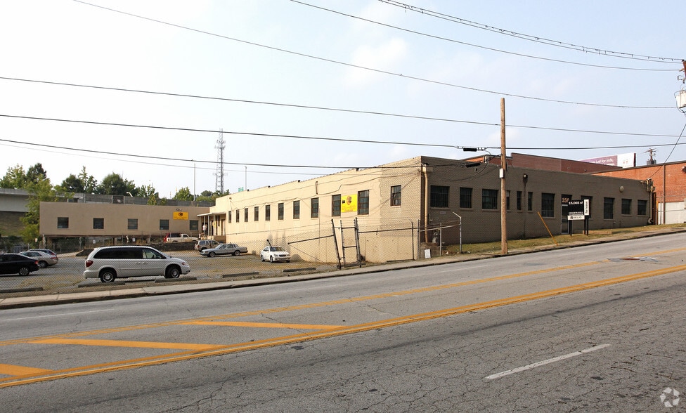 256 Memorial Dr SW, Atlanta, GA for lease - Primary Photo - Image 1 of 3