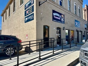 211 E Court St, Seguin, TX for lease Interior Photo- Image 2 of 14