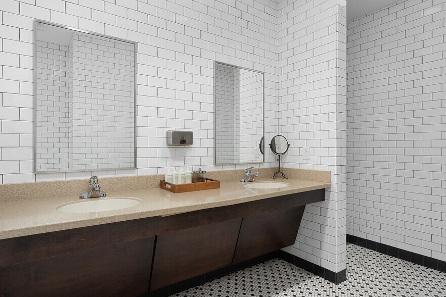 2145 Chestnut St, Chattanooga, TN à vendre - Photo du bâtiment - Image 2 de 61