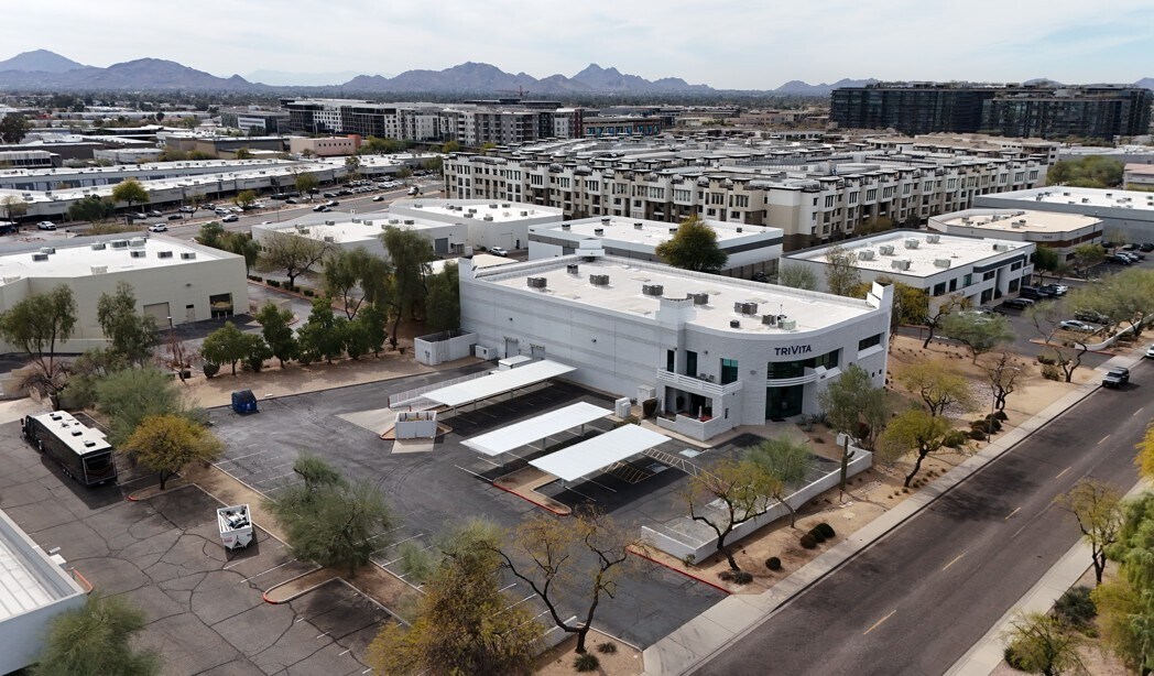 7435 E Tierra Buena Ln, Scottsdale, AZ à vendre Photo du bâtiment- Image 1 de 1